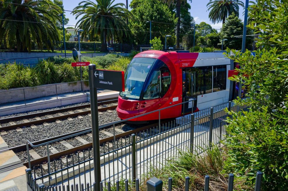 ottawa lrt line 2 completion date
